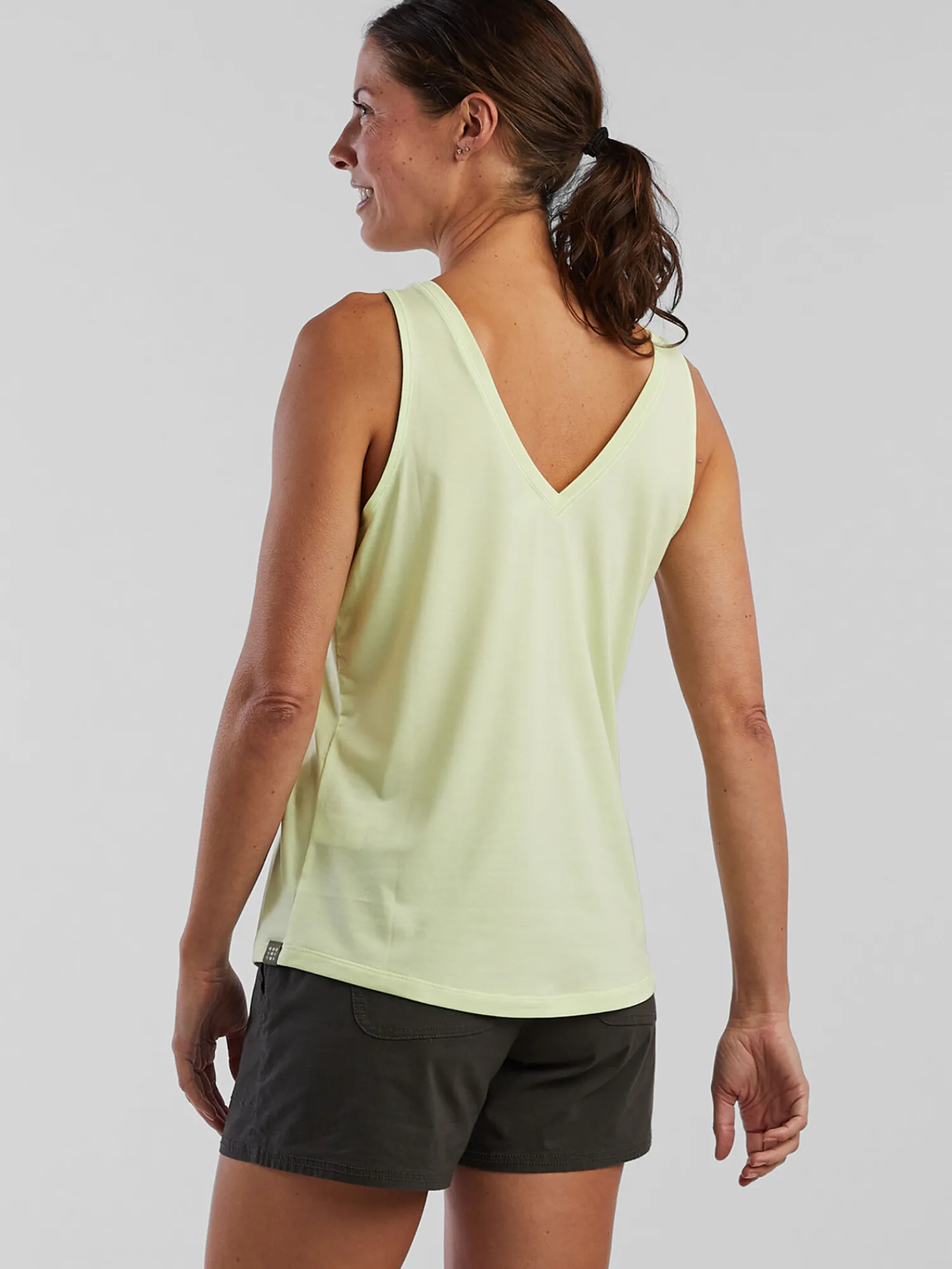 Women Title Nine Upf Clothing>Anda V Neck Tank Top