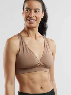 Women Title Nine Sports Bras>Big V Racerback Bra