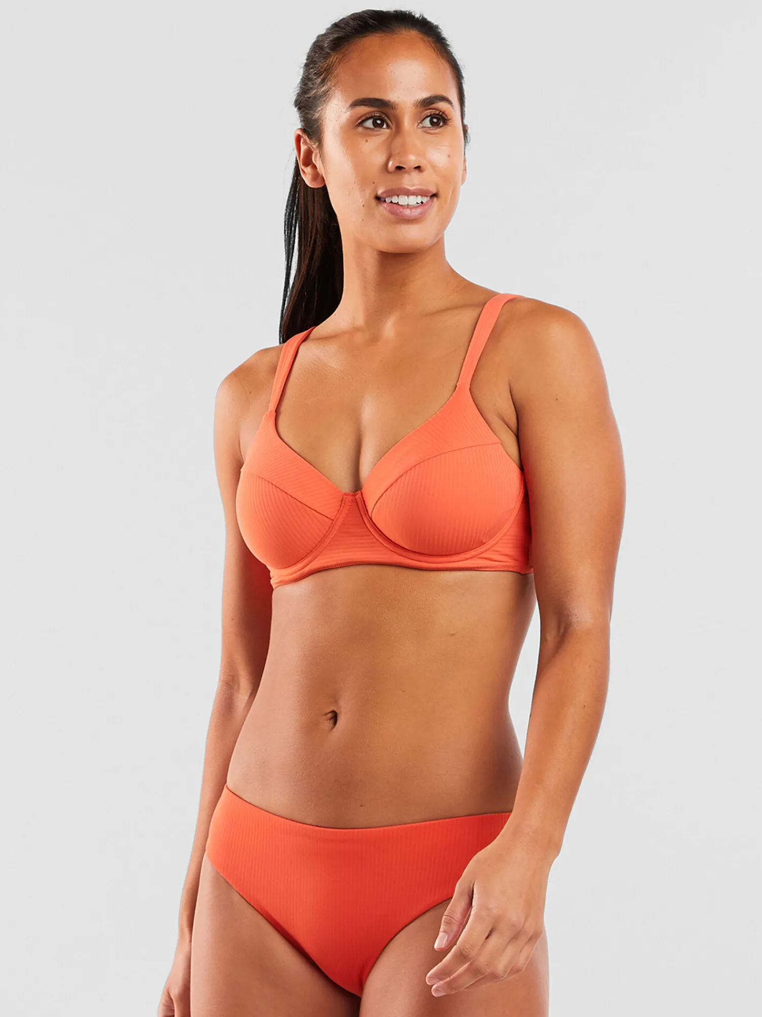 Women Title Nine Bikini Tops>Bodacious 2.0 Underwire Bikini Top - Solid Ribbed
