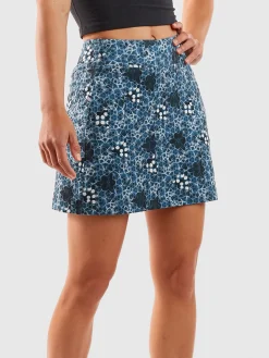 Women Title Nine Skorts><noscript><img width=