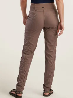 Women Title Nine Bottoms Finder><noscript><img width=