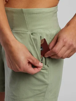 Women Title Nine Bottoms Finder><noscript><img width=