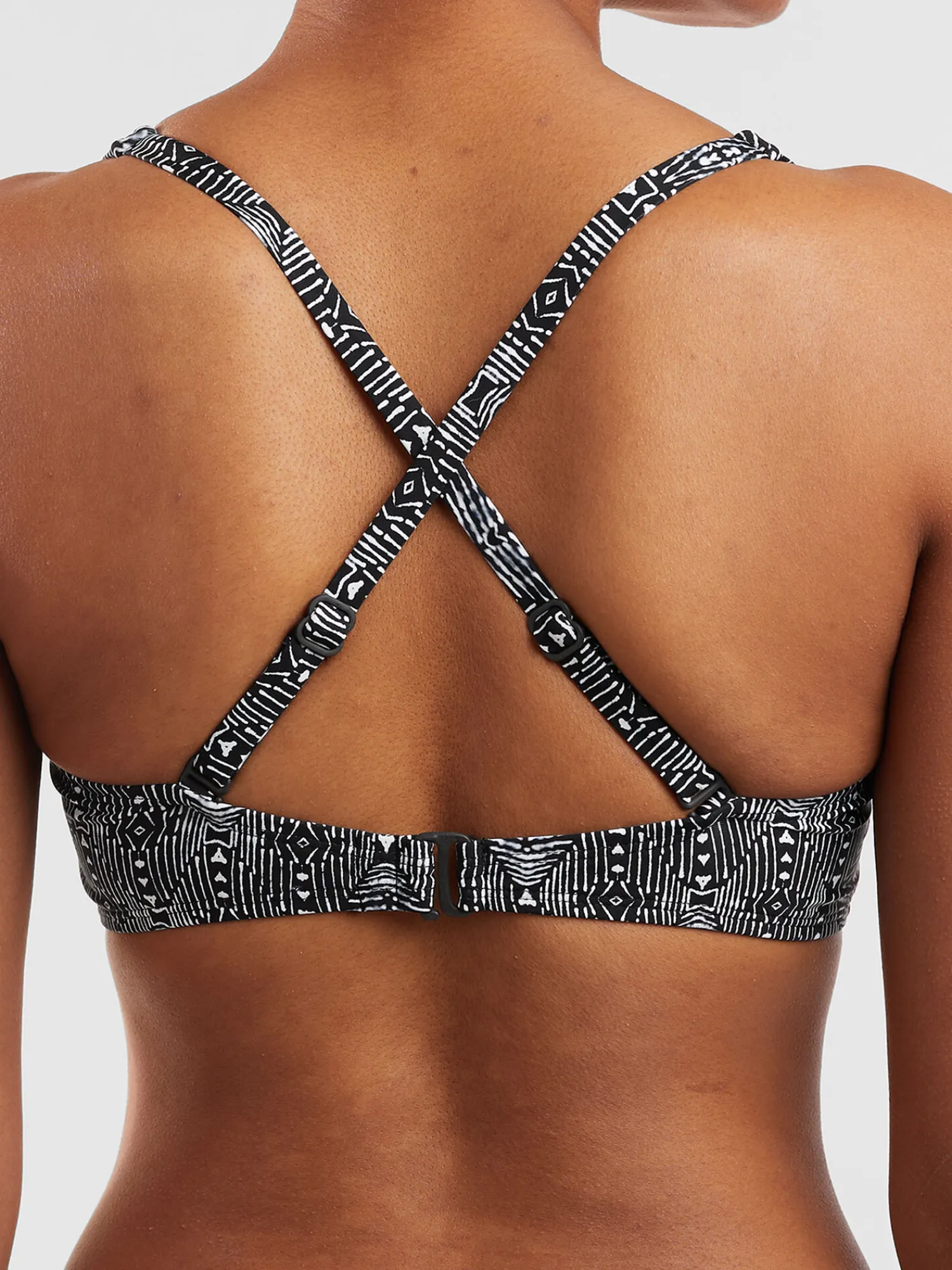 Women Title Nine Bikini Tops>Fortuna Underwire Bikini Top - Uluwatu