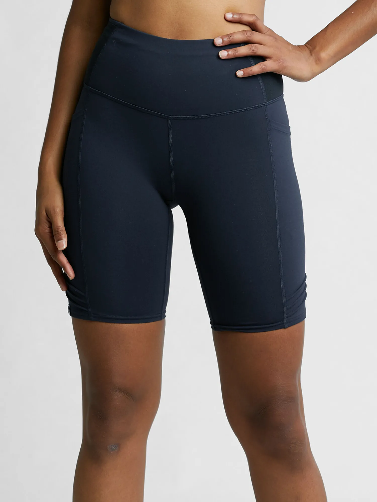 Women Title Nine Bottoms Finder>Haul It 2.0 Pocket Running Shorts 8"