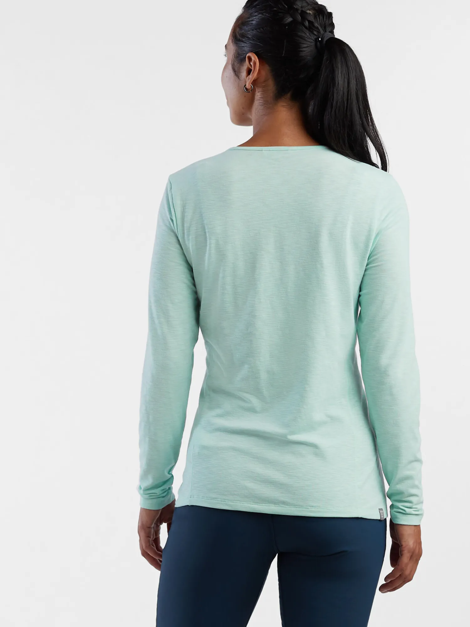 Women Title Nine Long Sleeve Tops>Henerala 2.0 Long Sleeve Tee - Solid