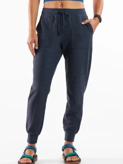 Women Title Nine Bottoms Finder><noscript><img width=