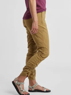 Women Title Nine Bottoms Finder><noscript><img width=