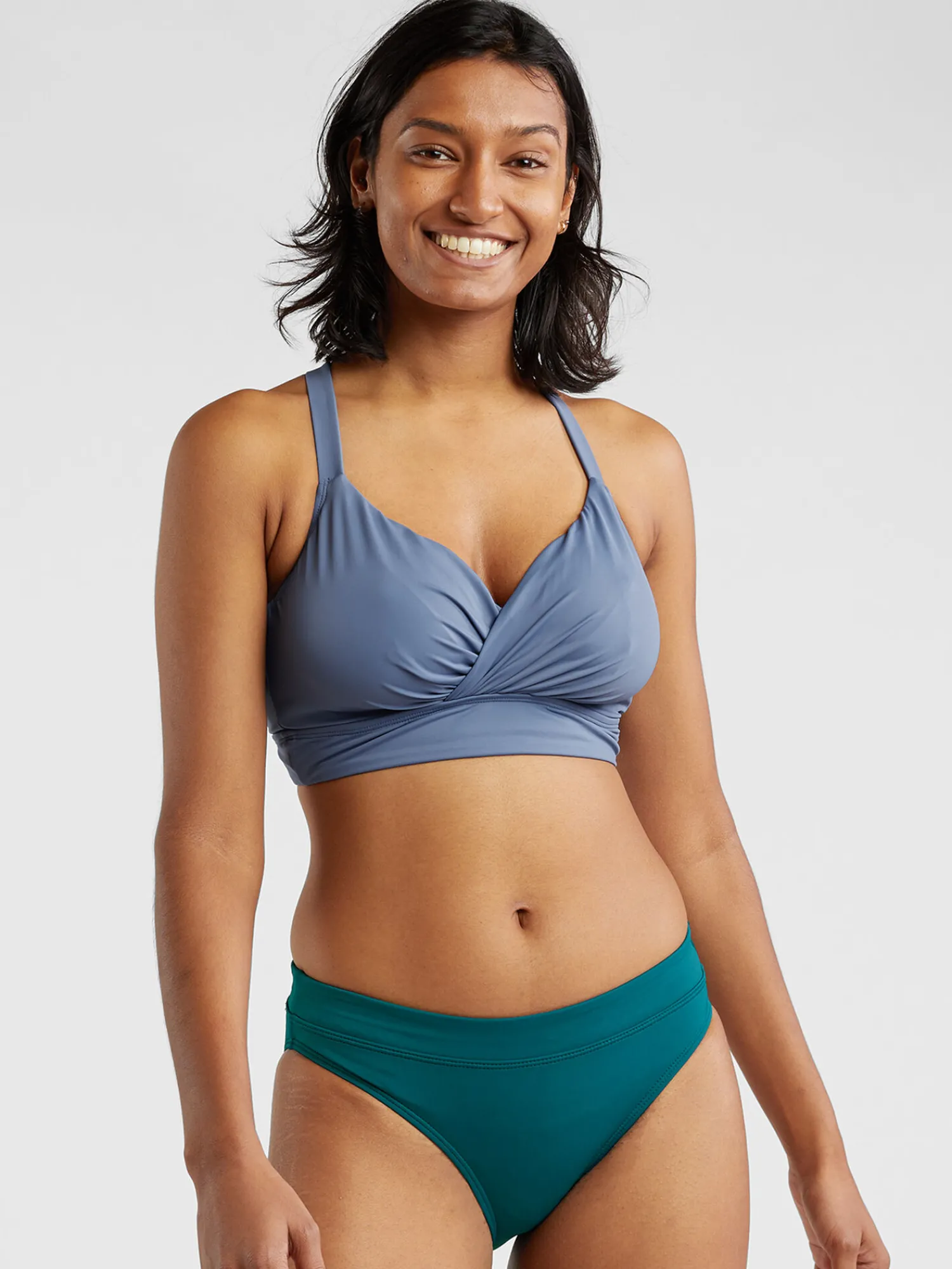 Women Title Nine Bikini Tops>Metis Underwire Bikini Top - Solid