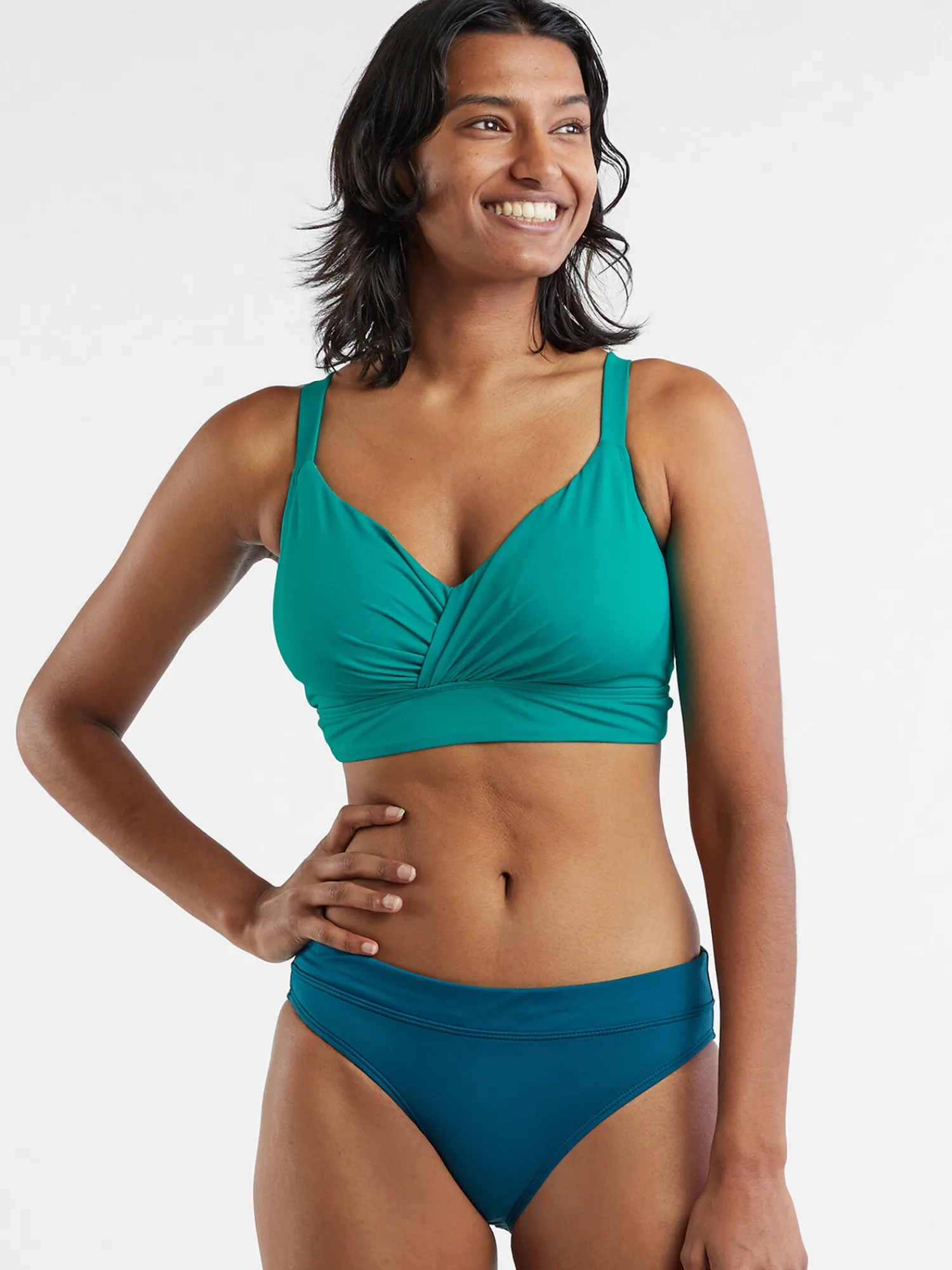 Women Title Nine Bikini Tops>Metis Underwire Bikini Top - Solid