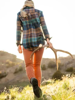 Women Title Nine Bottoms Finder><noscript><img width=