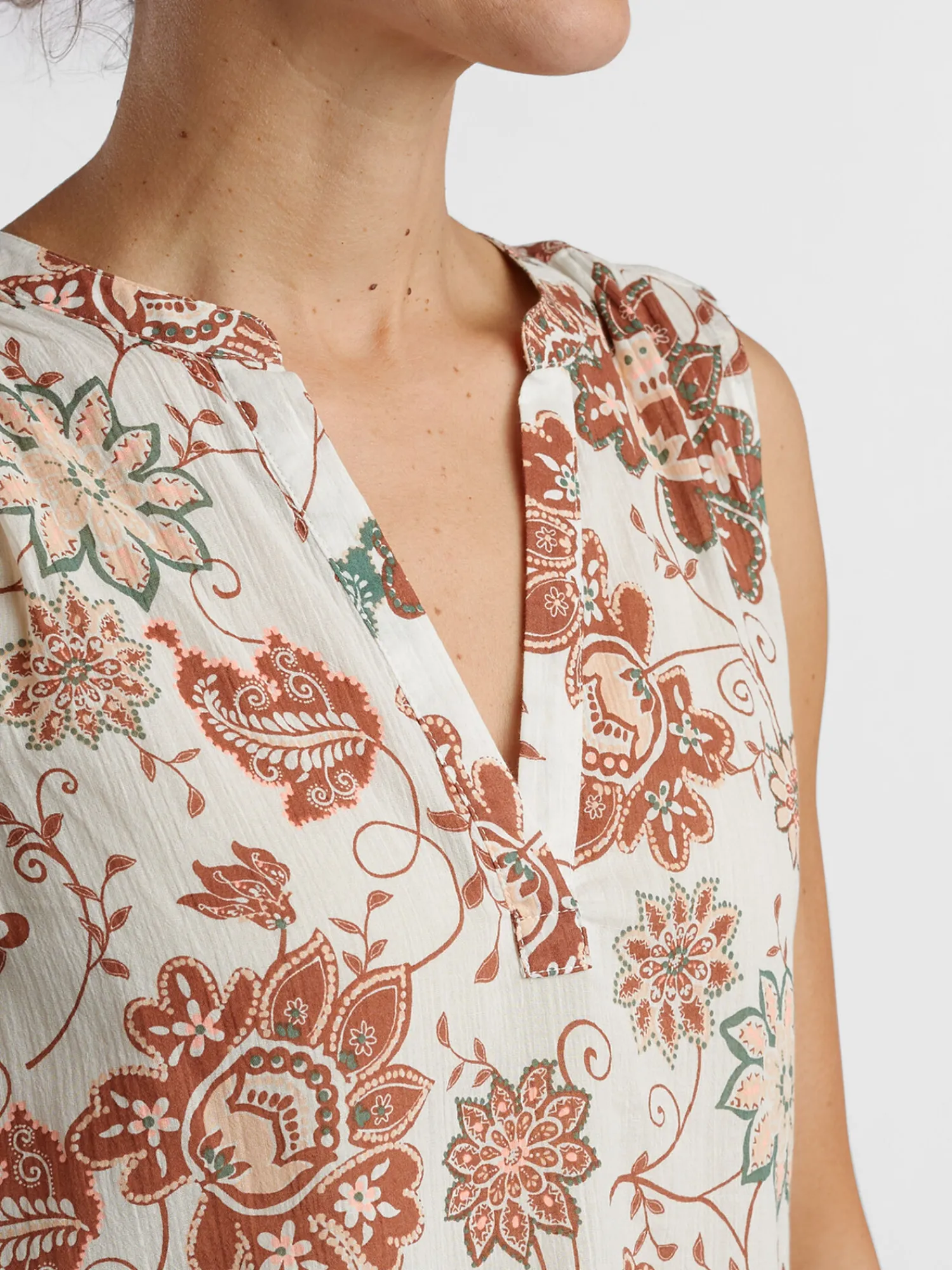 Women Title Nine Swim Cover Ups>Moorea Gauze Sleeveless Top