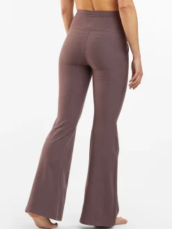 Women Title Nine Bottoms Finder><noscript><img width=