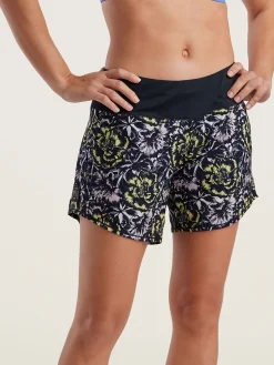 Women Title Nine Bottoms Finder><noscript><img width=