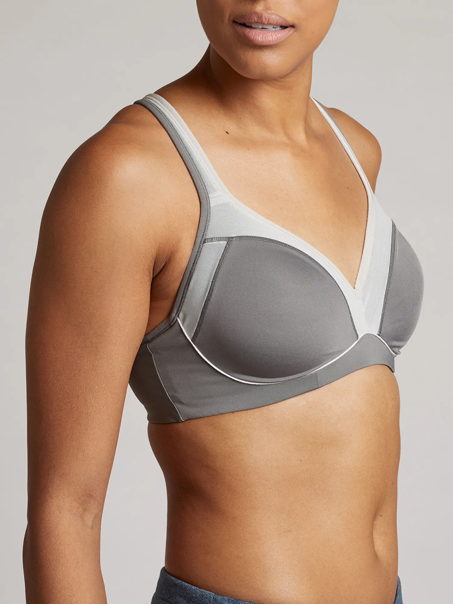 Women Title Nine Sports Bras>Roadster Convertible Underwire Bra