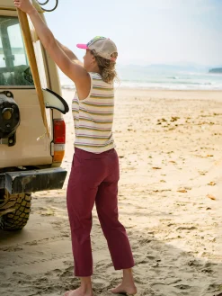 Women Title Nine Bottoms Finder><noscript><img width=