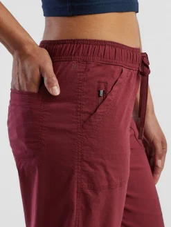 Women Title Nine Bottoms Finder><noscript><img width=