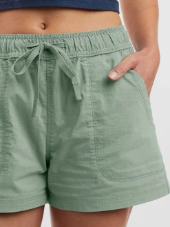 Women Title Nine Bottoms Finder><noscript><img width=