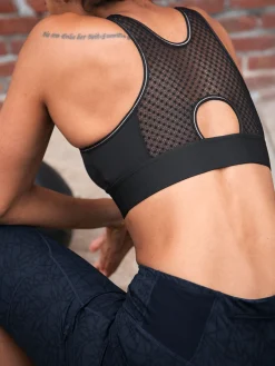 Women Title Nine Bottoms Finder><noscript><img width=
