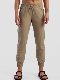 Women Title Nine Bottoms Finder><noscript><img width=