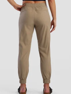 Women Title Nine Bottoms Finder><noscript><img width=