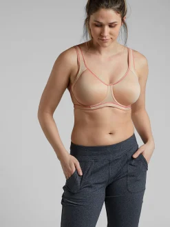 Women Title Nine Sports Bras>Three-Peat Underwire Bra