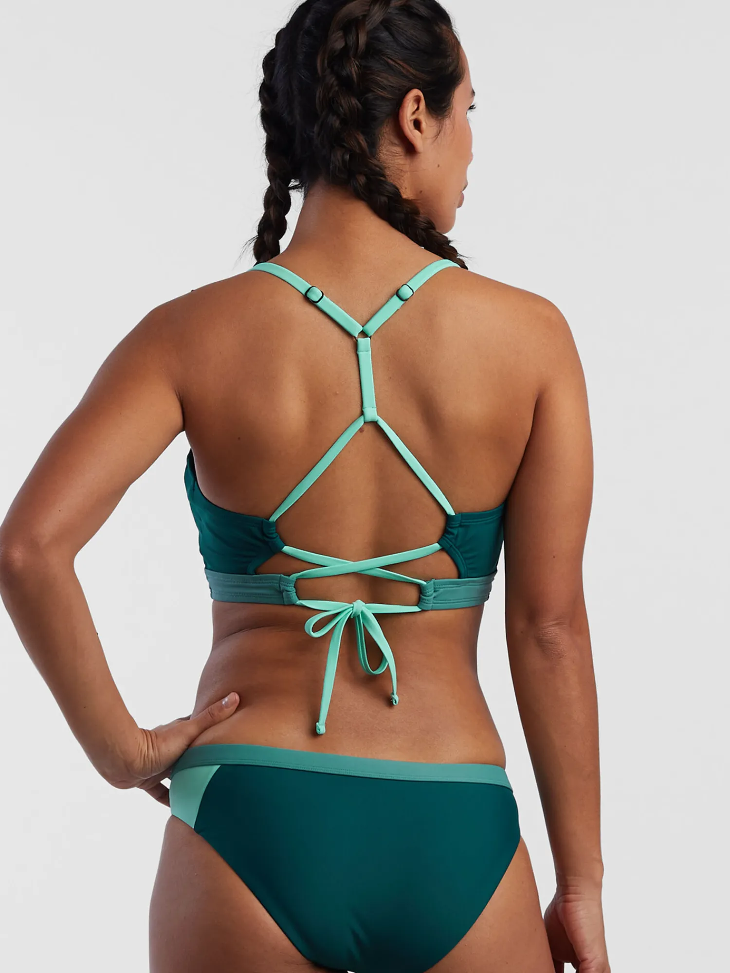 Women Title Nine Bikini Tops>Tidal Rave Underwire Bikini Top - Colorblock