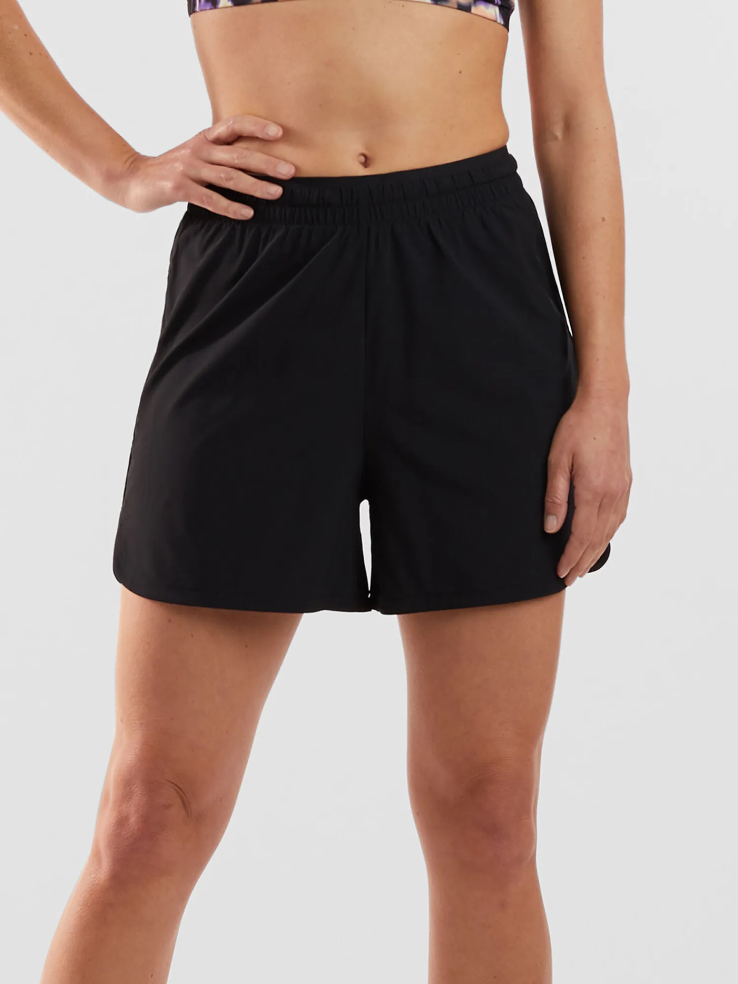 Women Title Nine Upf Clothing>Trace Sport Shorts 4" - Solid