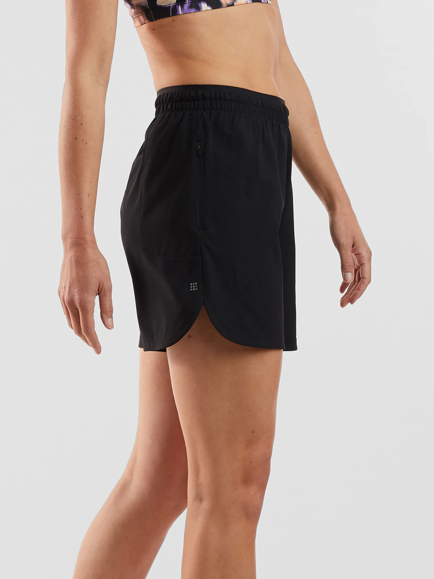 Women Title Nine Upf Clothing>Trace Sport Shorts 4" - Solid