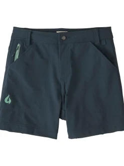 Women Title Nine Bottoms Finder>Wiz Shorts 5"