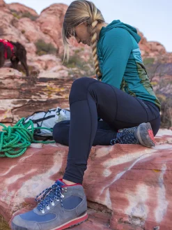 Women Title Nine Bottoms Finder><noscript><img width=